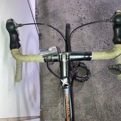 ロードバイク　通勤用自転車の画像