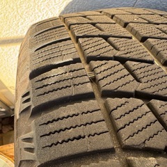 スタッドレスタイヤ　アイスエスポルテ　205/55R16 16インチ　シトロエンC3の画像