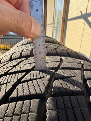 スタッドレスタイヤ　アイスエスポルテ　205/55R16 16インチ　シトロエンC3