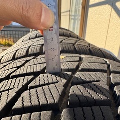 スタッドレスタイヤ　アイスエスポルテ　205/55R16 16インチ　シトロエンC3の画像