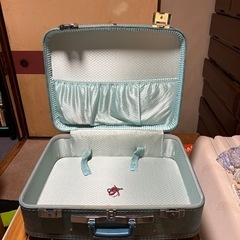 トランクの画像