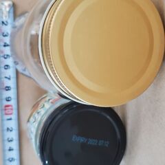 ガラス空き瓶2個の画像