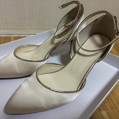 AIMER エメ フォーマルパンプス の画像