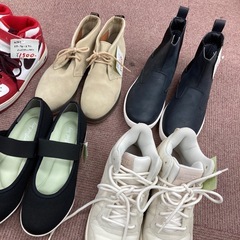 【一点物！】スニーカー　靴　サンダル大量入荷の画像