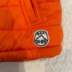 baby gap ダウンベストの画像