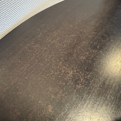 イケアの丸テーブル BJURSNÄS（ビョルクスネース）の画像