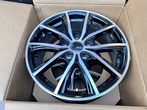 PCD 5x114.3 SPORT KRONE  タイヤホイール4つ