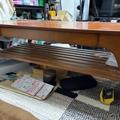 リビングテーブルの画像