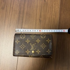 VUITTON財布の画像