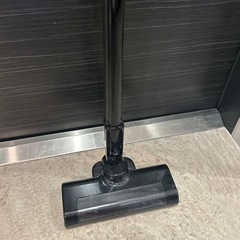 アイリスオーヤマ　充電式サイクロンスティッククリーナー　掃除機 の画像