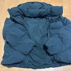 GU レディース　ダウンジャケットの画像