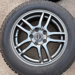 スタッドレス　ブリザック205/60/R16の画像