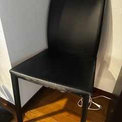 Bo Concept ブラック合皮チェア（2脚）の画像