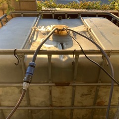 貯水タンク　雨水タンク　1000リットルの画像