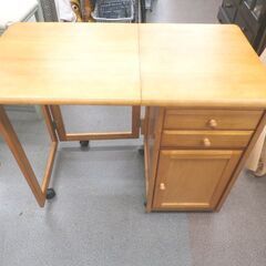 ニトリ バタフライワゴン キャスター付き 幅90cm 奥行51cm 高さ70cm ナチュラル キッチンワゴン キッチン収納 札幌 西岡店の画像