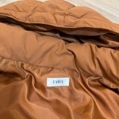 EVRIS ブラウン　オレンジ　フード付きショート丈ダウンジャケットの画像
