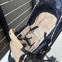 combiベビーカーの画像