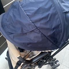 combiベビーカーの画像