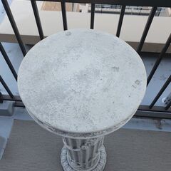 【無料】石柱風オブジェ・プラスティック製の画像