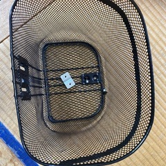 ママチャリのカゴとライト新品
の画像