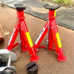 車用ジャッキー(ローダウン可能)の画像