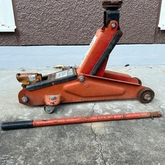決まりました。2トンジャッキの画像