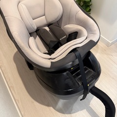 12/13まで✨Combi クルムーヴスマート 回転式 新生児〜OK チャイルドシートの画像