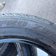 スタッドレスタイヤ　225/55R17の画像