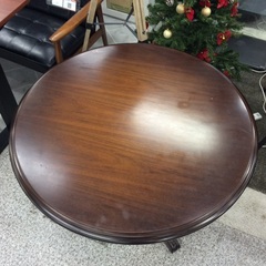 【カリモクの円卓テーブル】ダイニングテーブル カリモク　karimoku　コロニアル　ラウンドテーブル 円卓 円形　食卓テーブル リビングテーブル ：ブラウンの画像