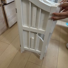 折りたたみ式 飾り棚の画像