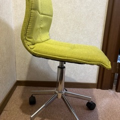 椅子　キャスター付き　グリーンの画像