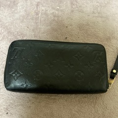 ルイヴィトン　長財布　ラウンドファスナー　最終お値下げ本日お取りされる方に更にお値下げします。の画像