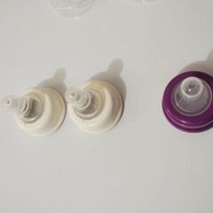 哺乳瓶　4本セット　おまけ付き　1500円　【北松戸/馬橋】の画像