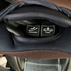 Combi チャイルドシート クルムーヴ 回転 ISOFIX ブラウンネイビーの画像