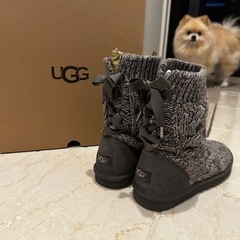UGG ショートブーツ　23.5cmの画像