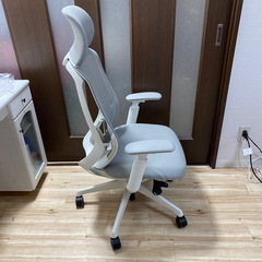 【引取り限定 大阪府】オカムラシルフィー ライトグレー 2021年製 C68AZZ FMR3 オフィスチェア 椅子 OKAMURAの画像