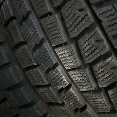 205.60.16スタッドレスタイヤの画像