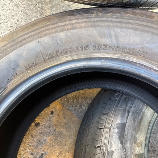195/80R15 LTタイヤ　ブリヂストンエコピア