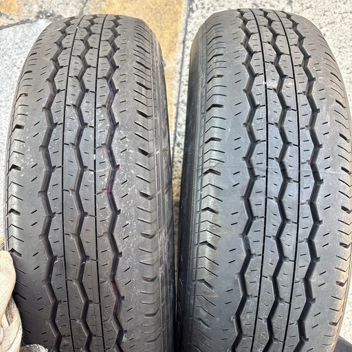 195/80R15 LTタイヤ　ブリヂストンエコピア