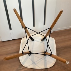 リプロダクト　イームズチェアの画像