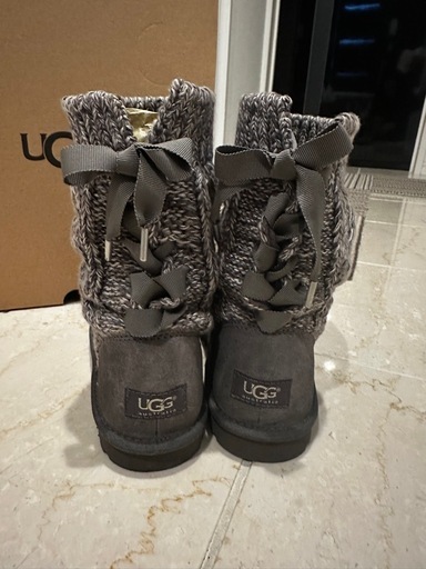 UGG ショートブーツ　23.5cm