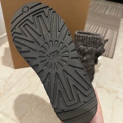 UGG ショートブーツ　23.5cmの画像