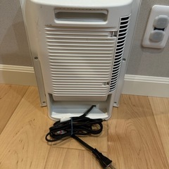 セラミックファンヒーターの画像