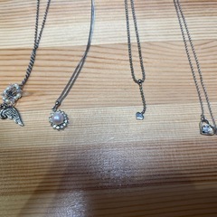 ネックレスの画像