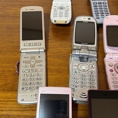 ジャンク スマホ ガラケー まとめての画像