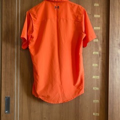 メンズシャツの画像