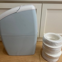 おむつ　ゴミ箱とゴミ袋の画像