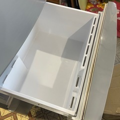 AQUA　3ドア冷蔵庫　2013
年製　AQR－261B　一か月保証付き　【リサイクルショップ道楽屋】の画像