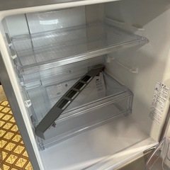 AQUA　3ドア冷蔵庫　2013
年製　AQR－261B　一か月保証付き　【リサイクルショップ道楽屋】の画像