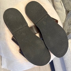 ADAM ET ROPE サンダルの画像